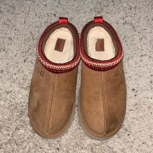 USED tasman platform UGG slippers